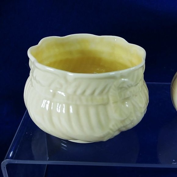 Belleek Sugar Creamer Set Ribbon and Bow Vintage Set Made in Ireland - Picture 3 of 11